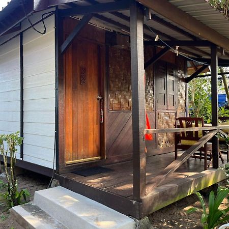 Kampong Ayer Batang The Station Tioman酒店 外观 照片