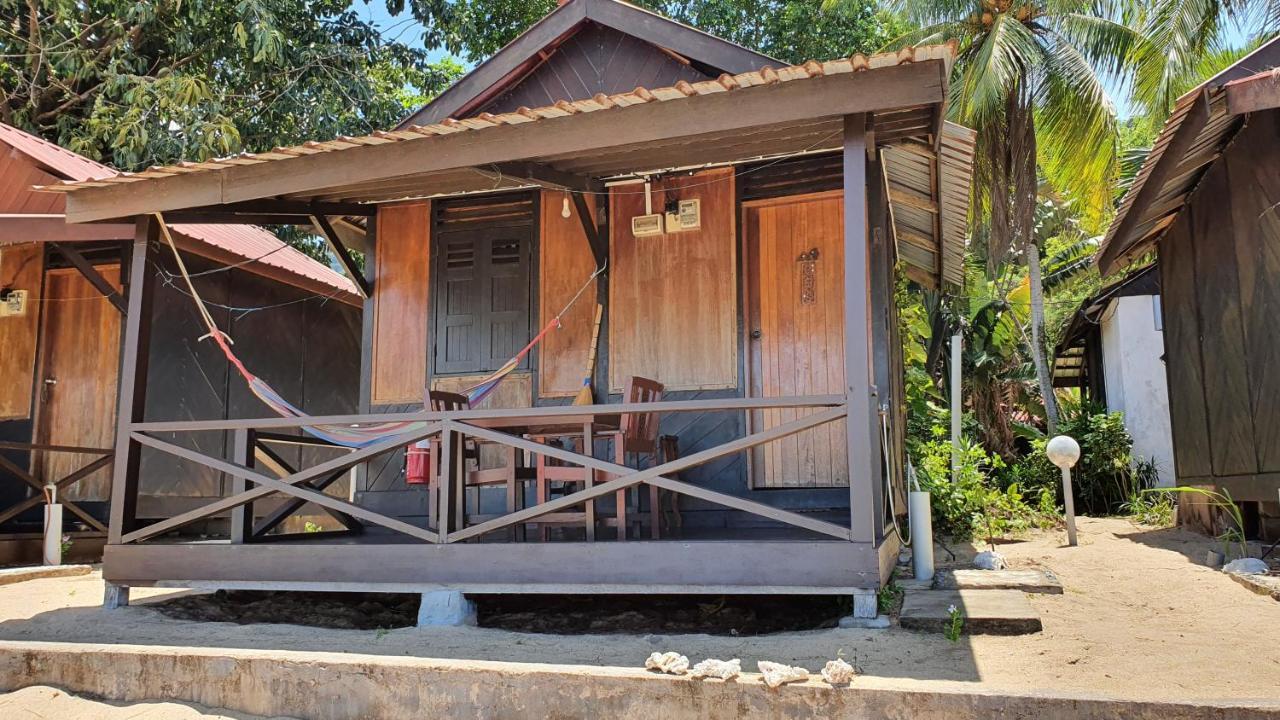 Kampong Ayer Batang The Station Tioman酒店 外观 照片